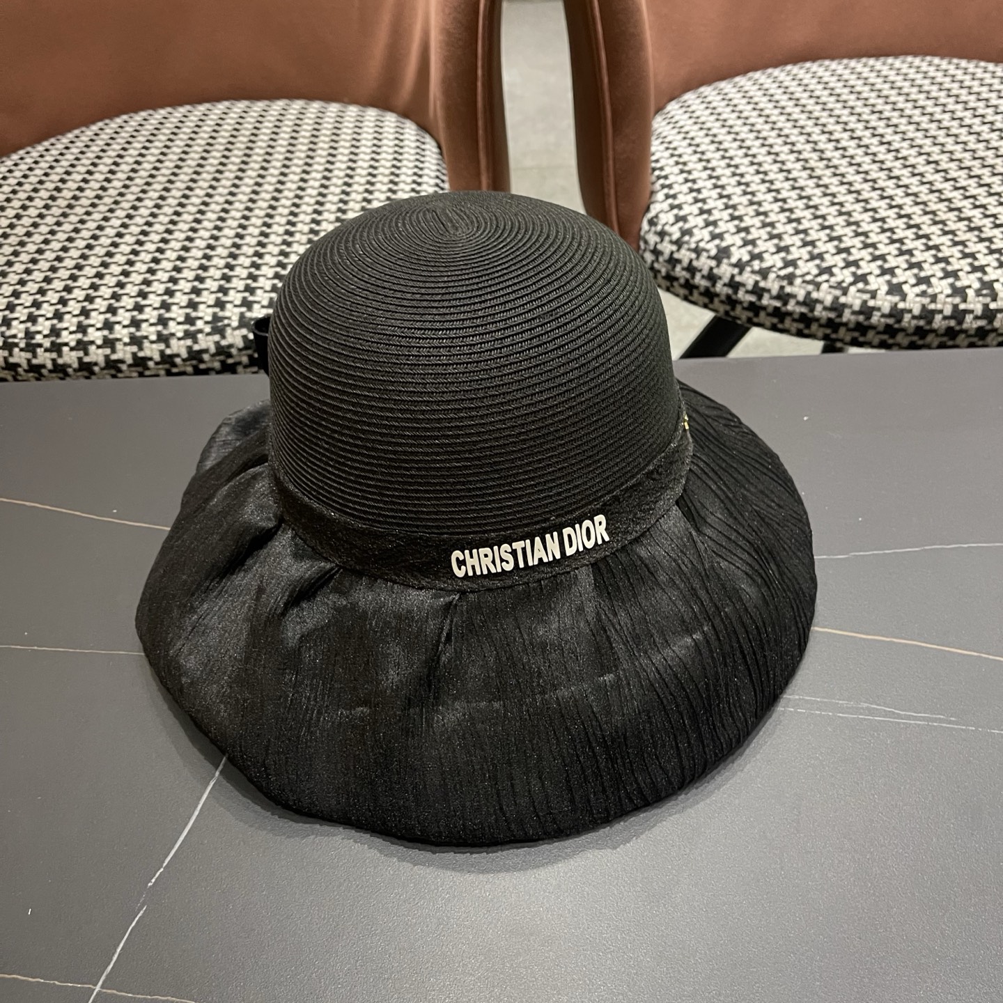 迪奥Dior 2026新款遮阳帽子女春秋出游度假防紫外线渔夫帽可折叠大檐防晒帽