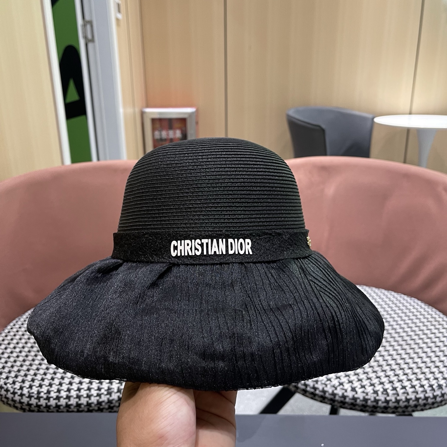 迪奥Dior 2026新款遮阳帽子女春秋出游度假防紫外线渔夫帽可折叠大檐防晒帽