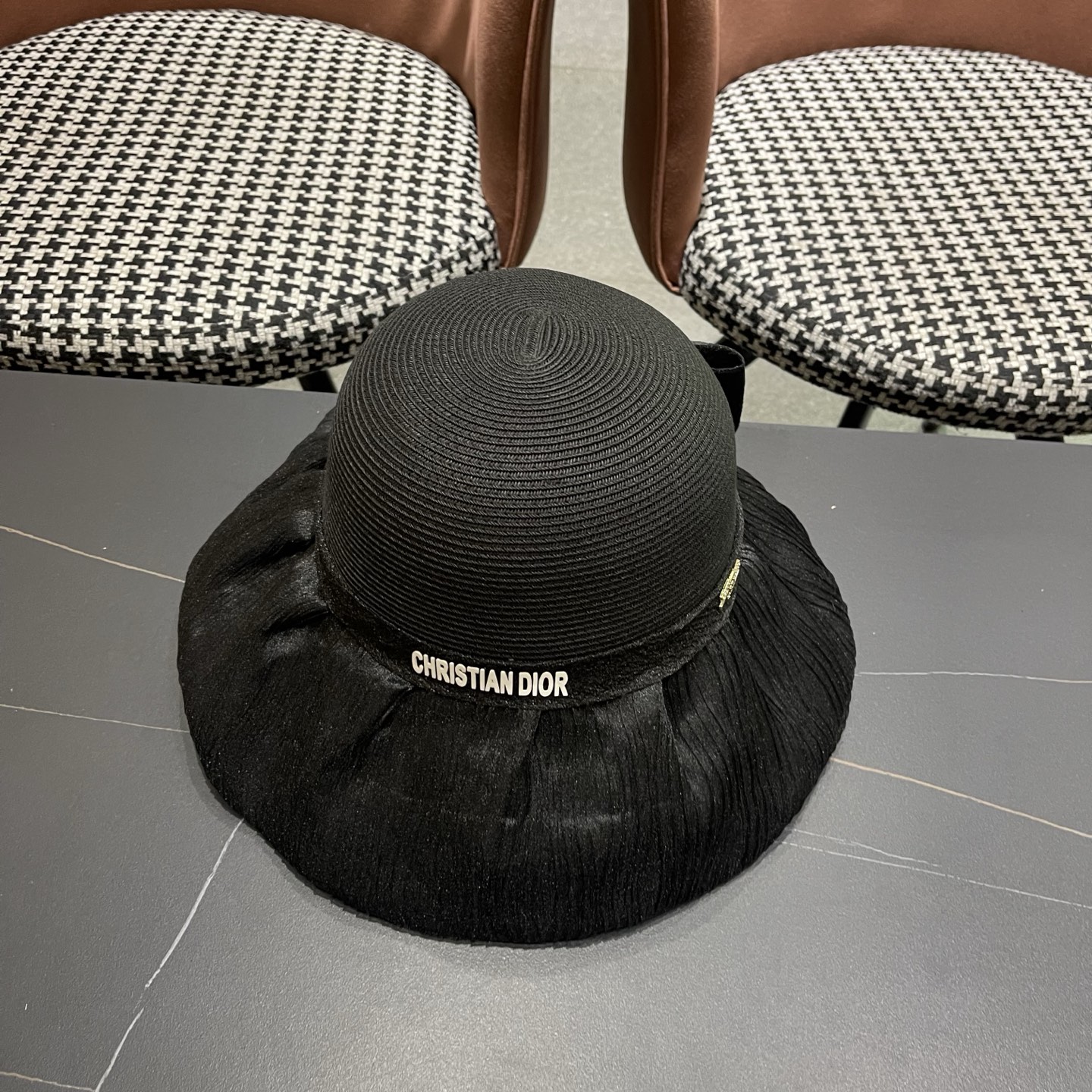 迪奥Dior 2026新款遮阳帽子女春秋出游度假防紫外线渔夫帽可折叠大檐防晒帽