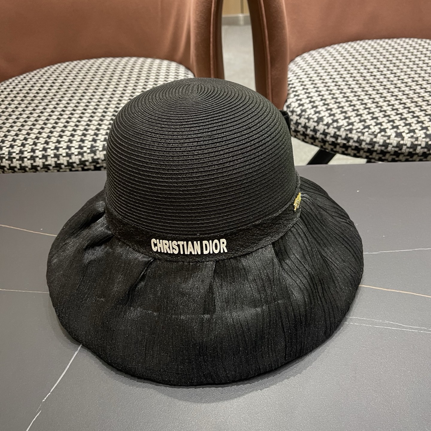 迪奥Dior 2026新款遮阳帽子女春秋出游度假防紫外线渔夫帽可折叠大檐防晒帽