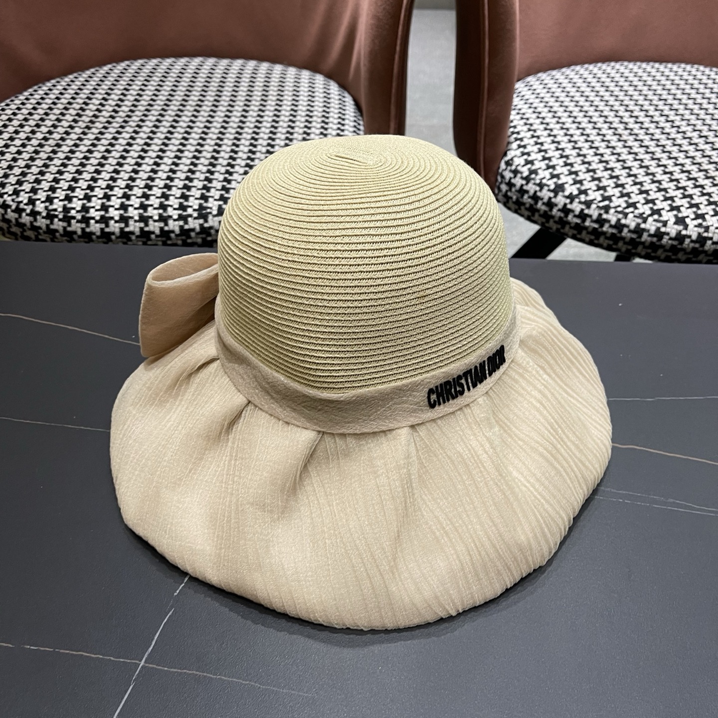 迪奥Dior 2026新款遮阳帽子女春秋出游度假防紫外线渔夫帽可折叠大檐防晒帽