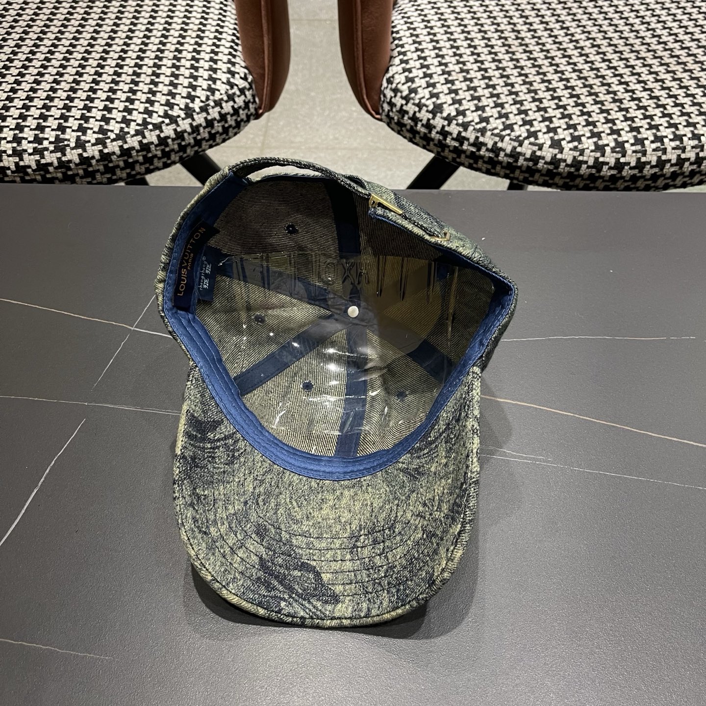 LV(路易威登)新款水洗棒球帽， 轻盈透气！质量超赞，基础头围56，贴片可调节。