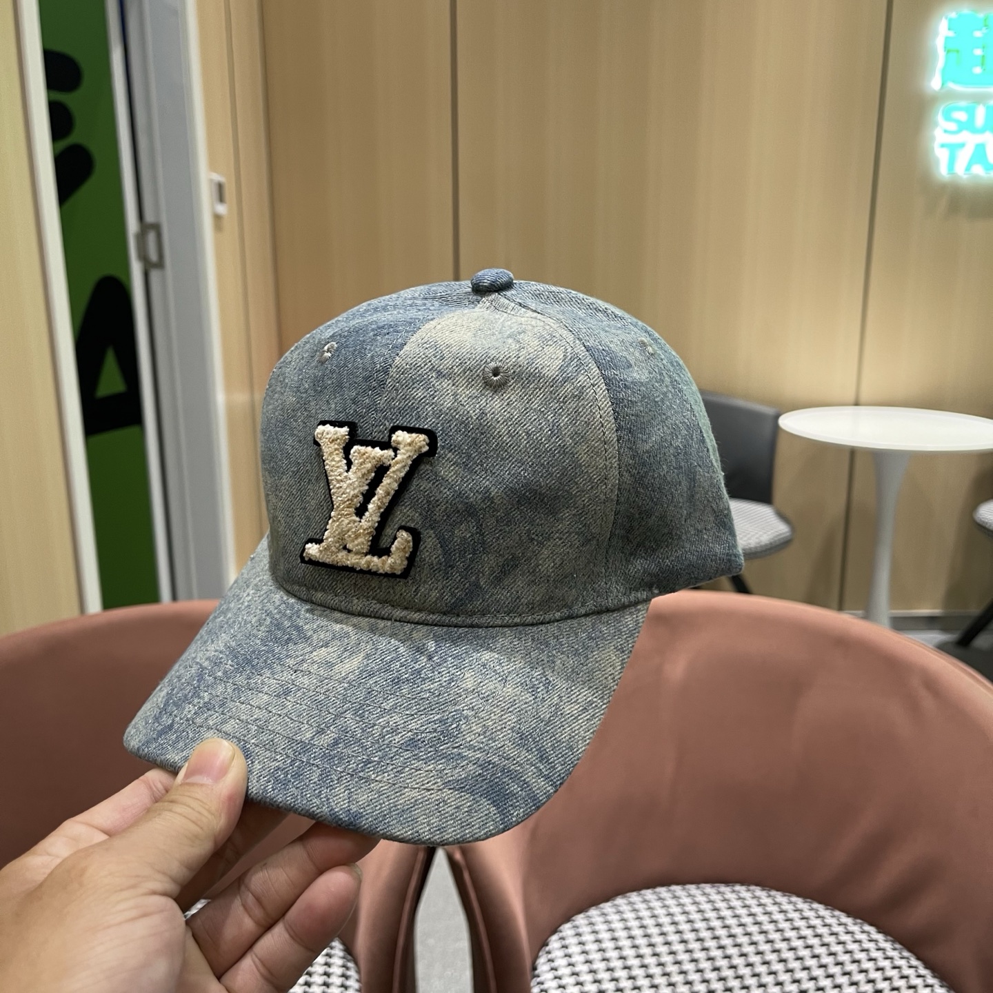 LV(路易威登)新款水洗棒球帽， 轻盈透气！质量超赞，基础头围56，贴片可调节。