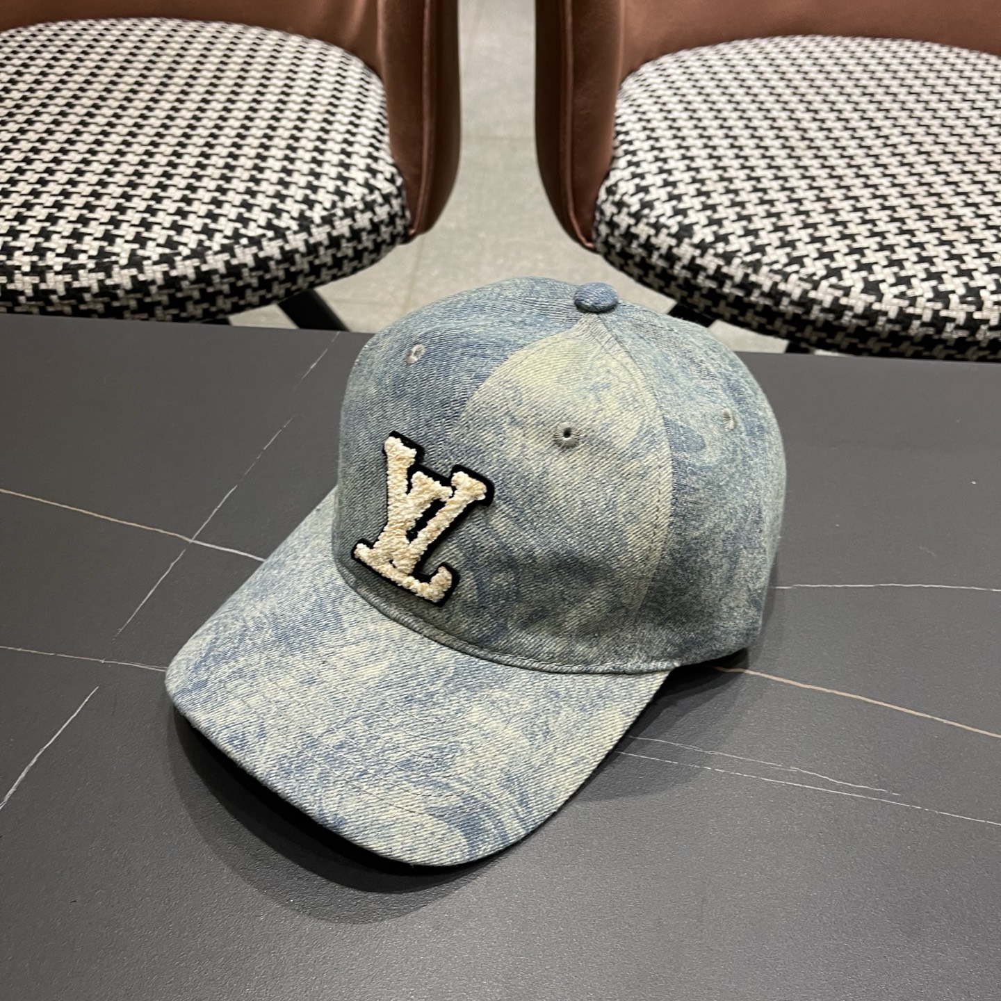 LV(路易威登)新款水洗棒球帽， 轻盈透气！质量超赞，基础头围56，贴片可调节。