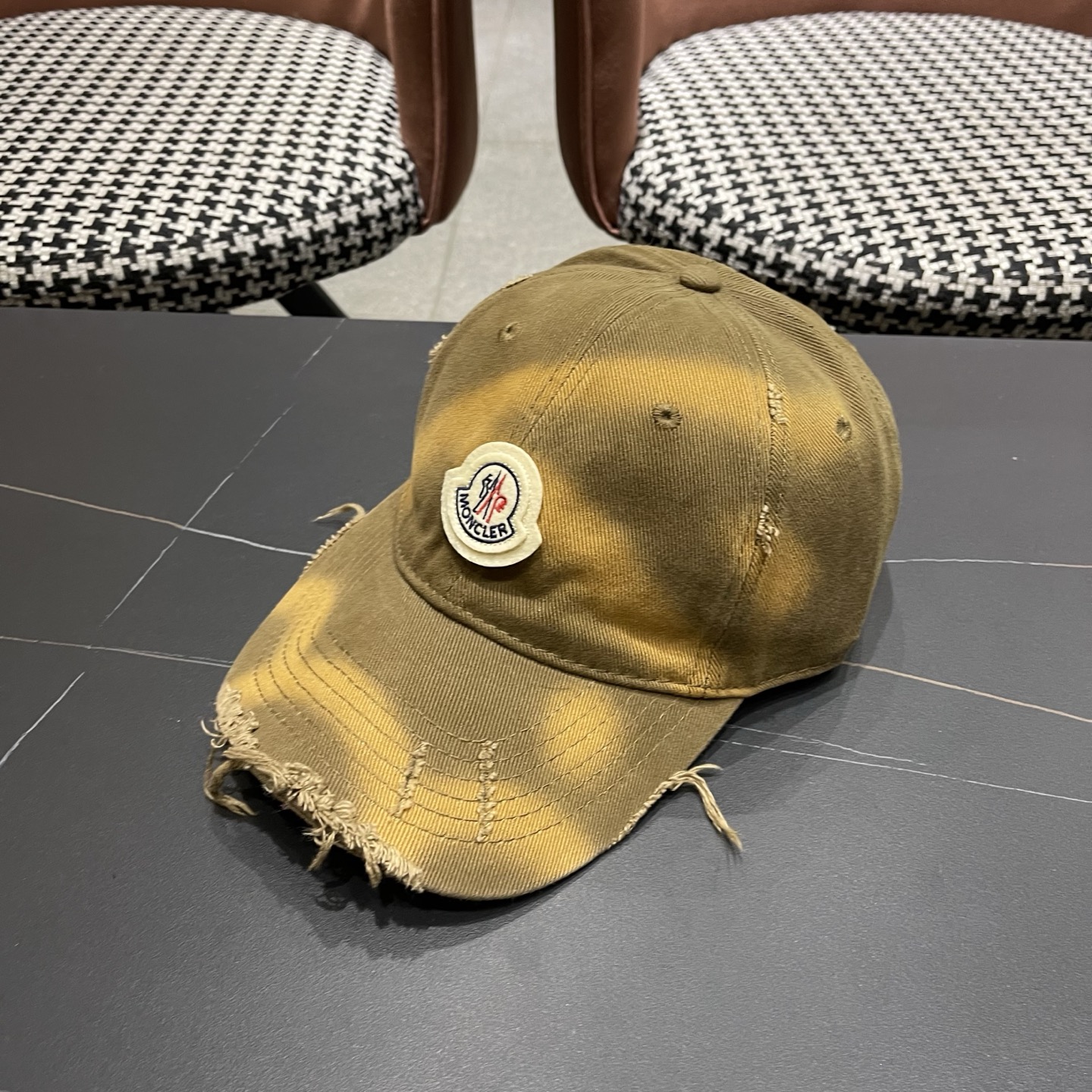 蒙口MONCLER新款棒球帽，网红.时尚博主的最爱！高品质舒适透气，