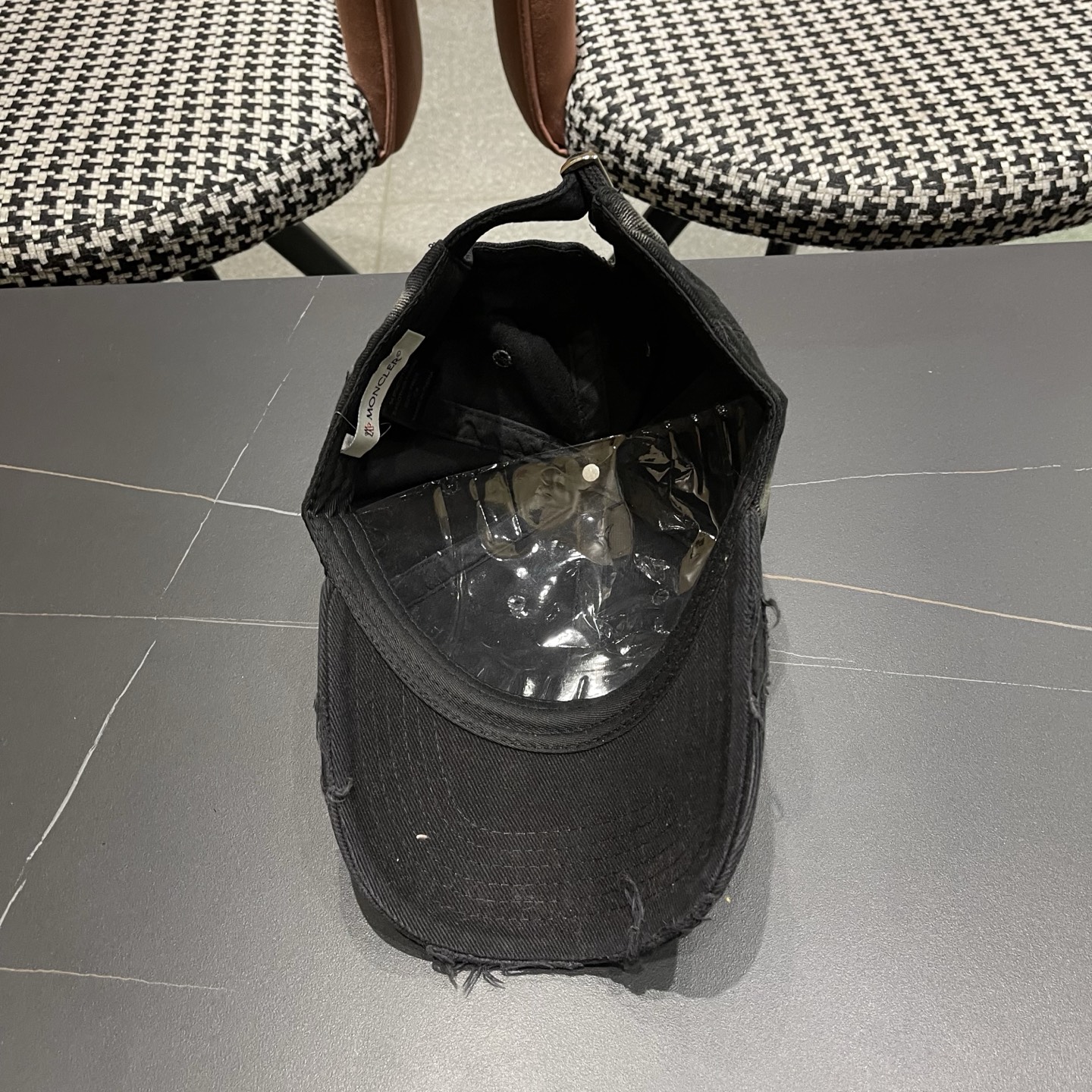 蒙口MONCLER新款棒球帽，网红.时尚博主的最爱！高品质舒适透气，