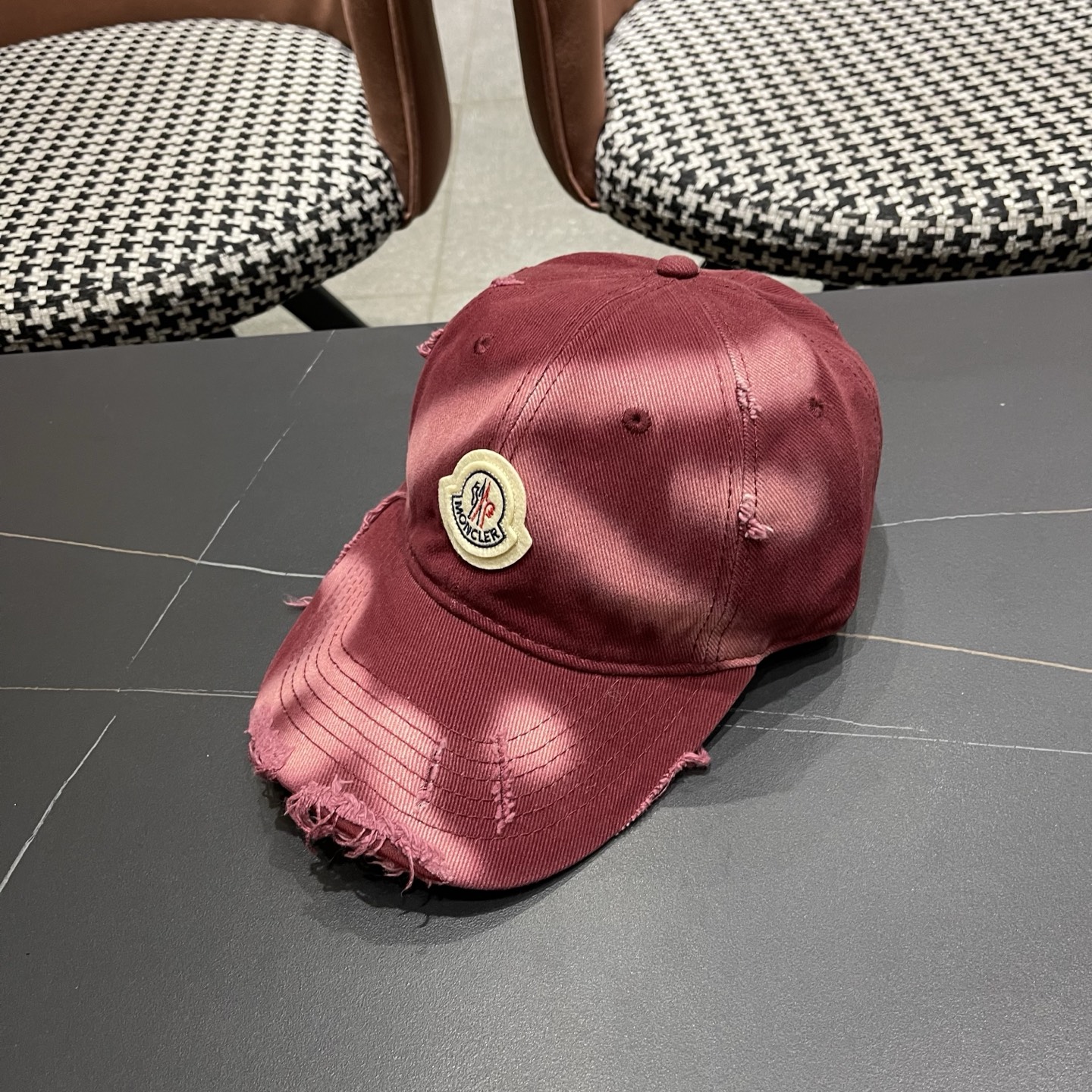 蒙口MONCLER新款棒球帽，网红.时尚博主的最爱！高品质舒适透气，