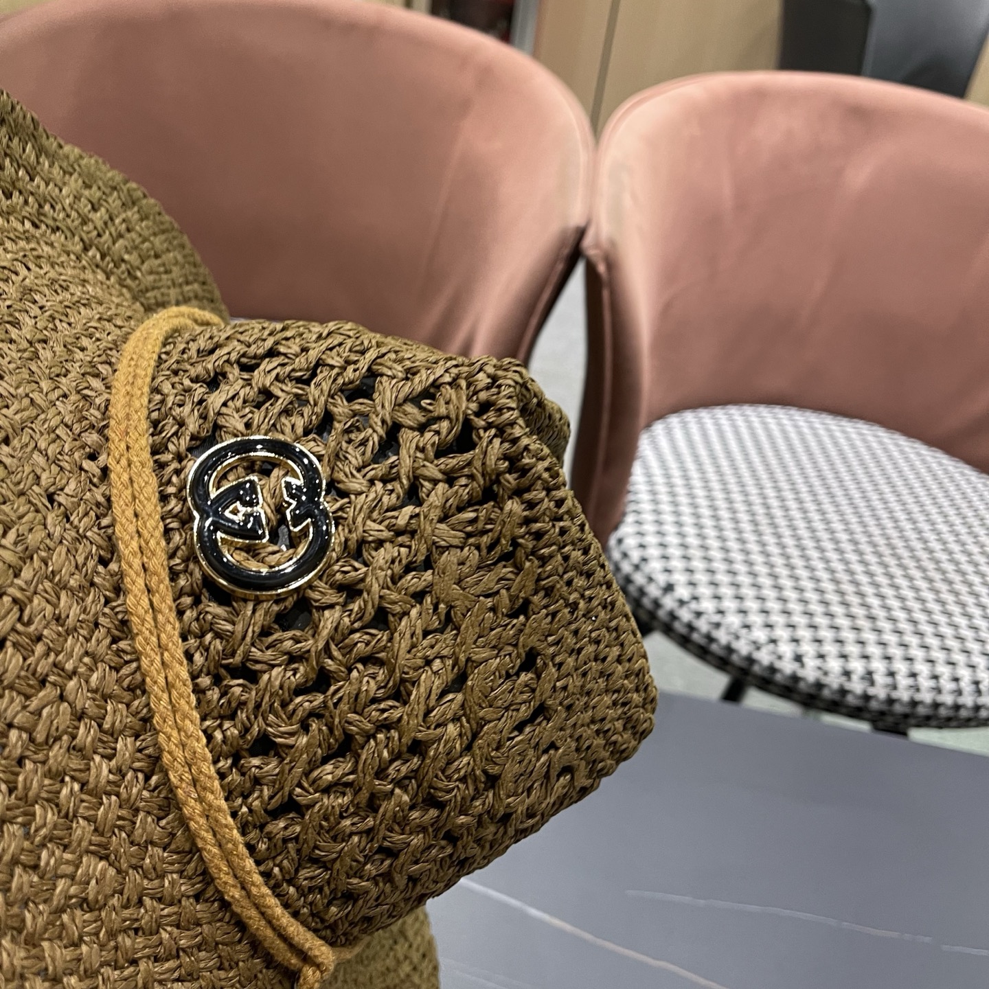 古奇Gucci 加大檐草帽女夏季出游防晒遮阳帽日系复古度假凉帽海边沙滩帽子潮