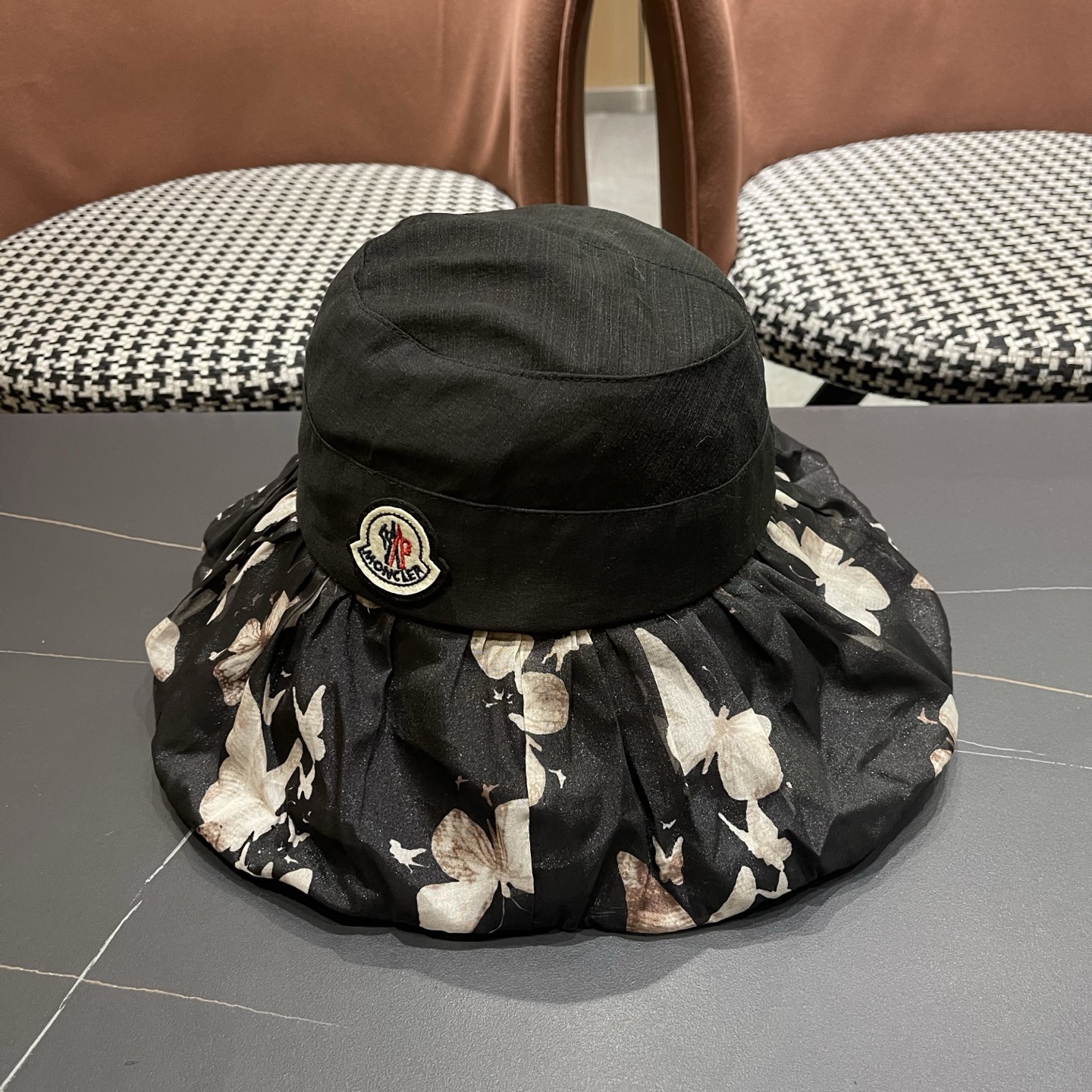 MONCLER（蒙口）印花遮阳帽女春夏季可折叠防晒太阳帽旅游渔夫帽夏