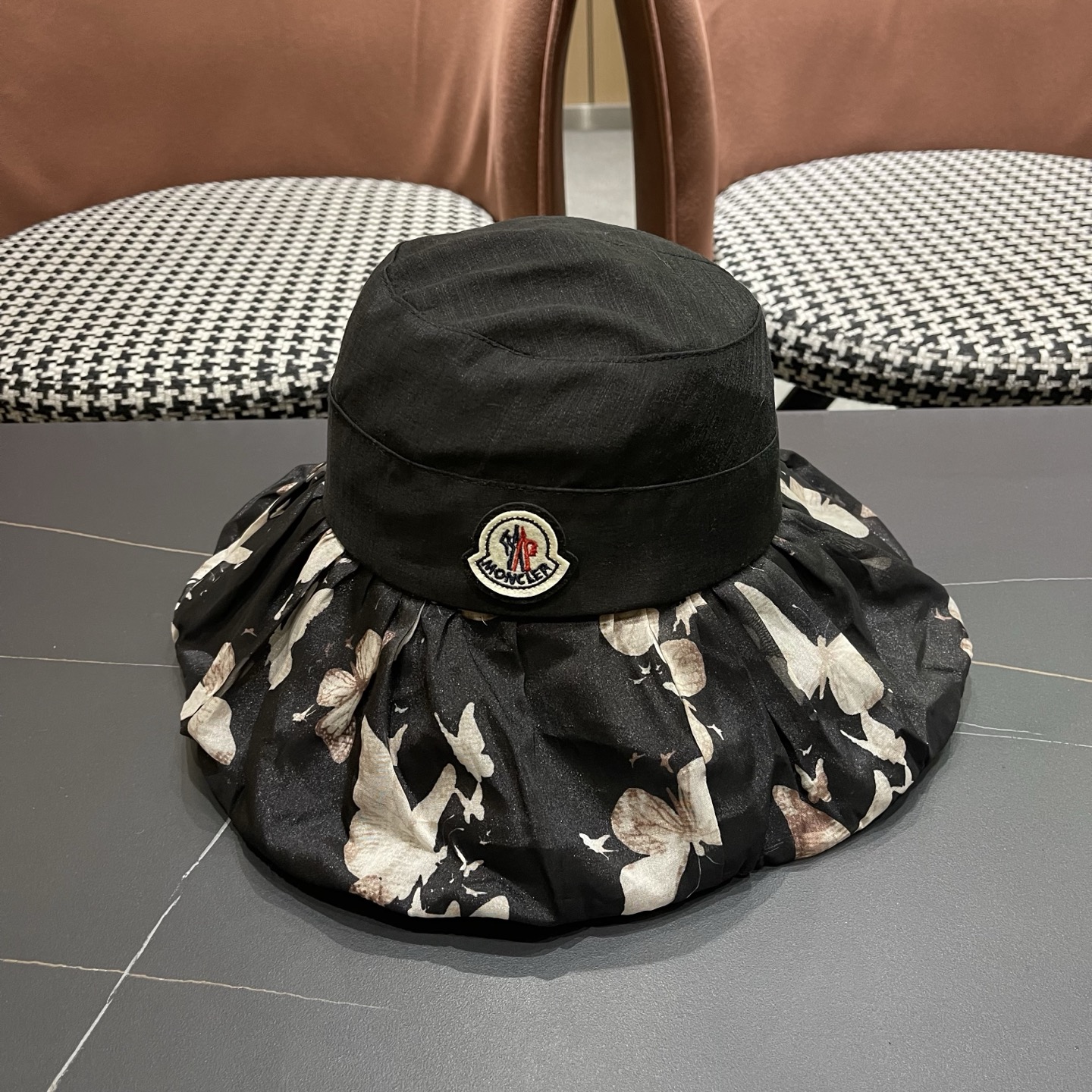 MONCLER（蒙口）印花遮阳帽女春夏季可折叠防晒太阳帽旅游渔夫帽夏