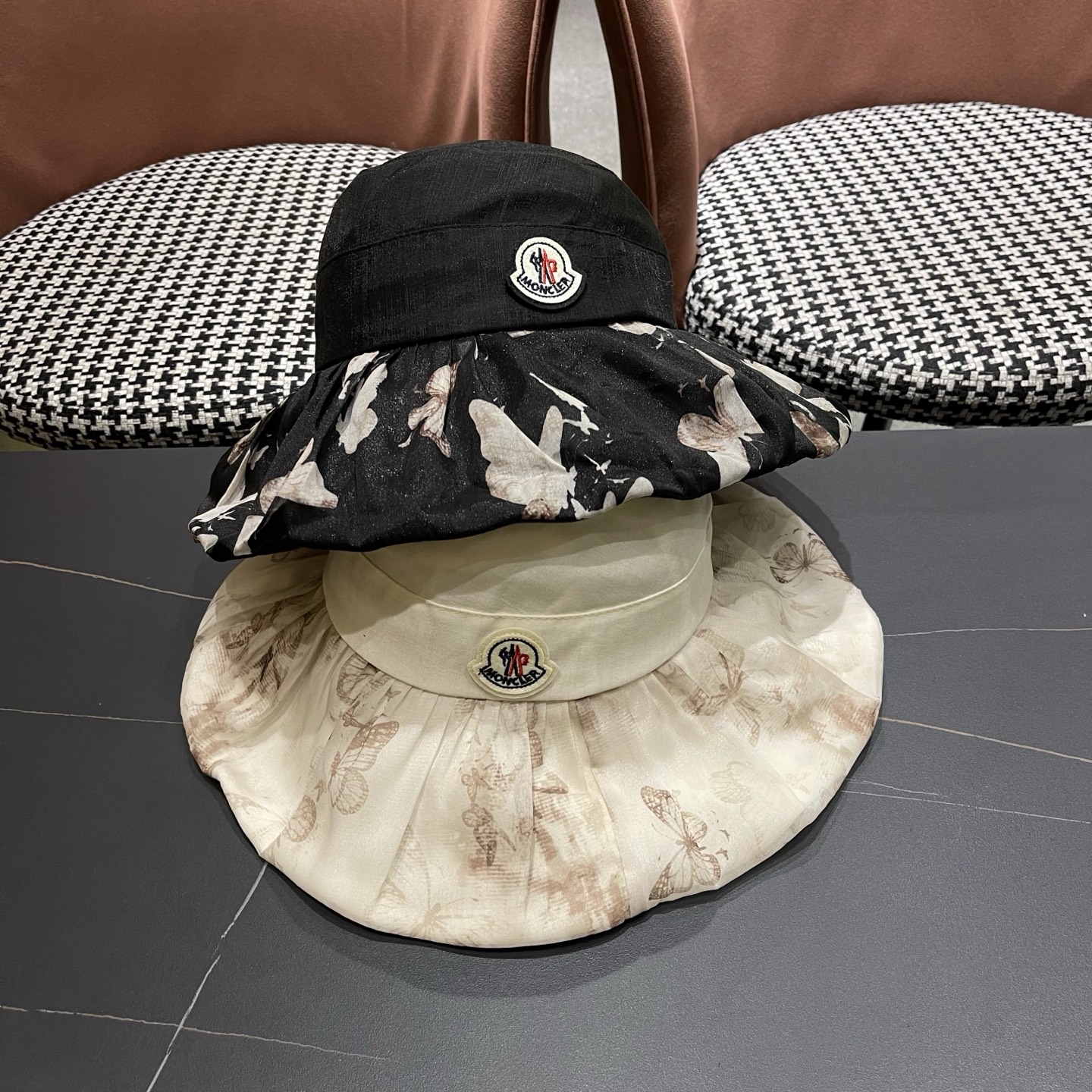 MONCLER（蒙口）印花遮阳帽女春夏季可折叠防晒太阳帽旅游渔夫帽夏