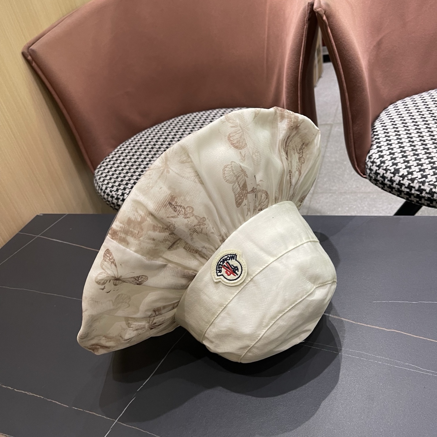 MONCLER（蒙口）印花遮阳帽女春夏季可折叠防晒太阳帽旅游渔夫帽夏