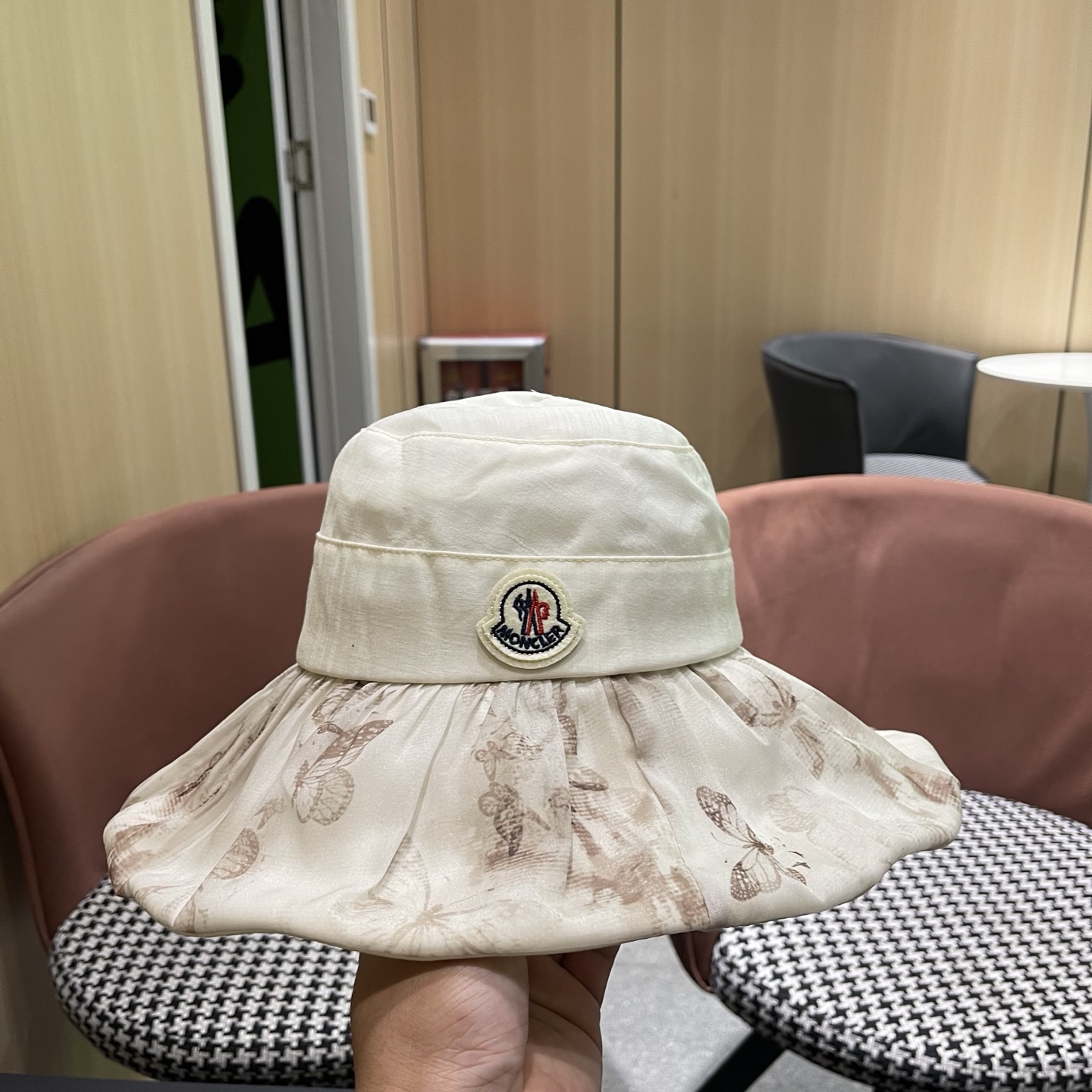 MONCLER（蒙口）印花遮阳帽女春夏季可折叠防晒太阳帽旅游渔夫帽夏