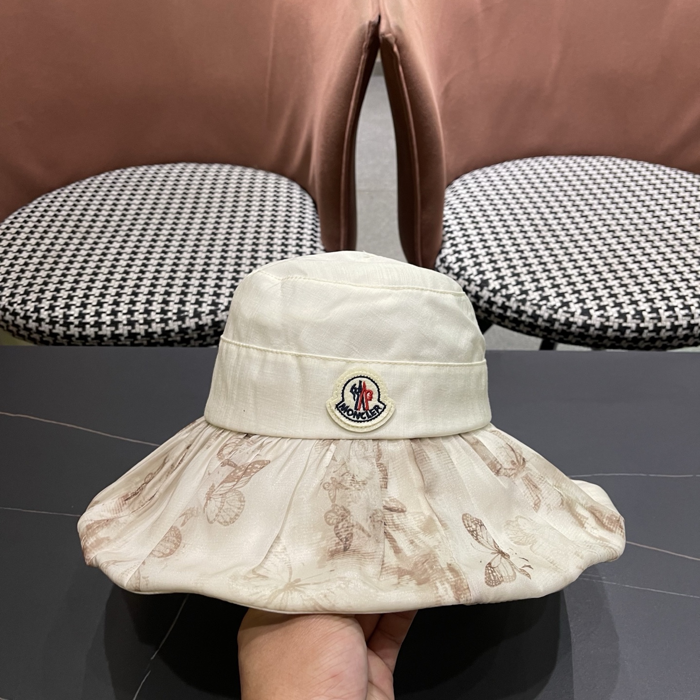 MONCLER（蒙口）印花遮阳帽女春夏季可折叠防晒太阳帽旅游渔夫帽夏