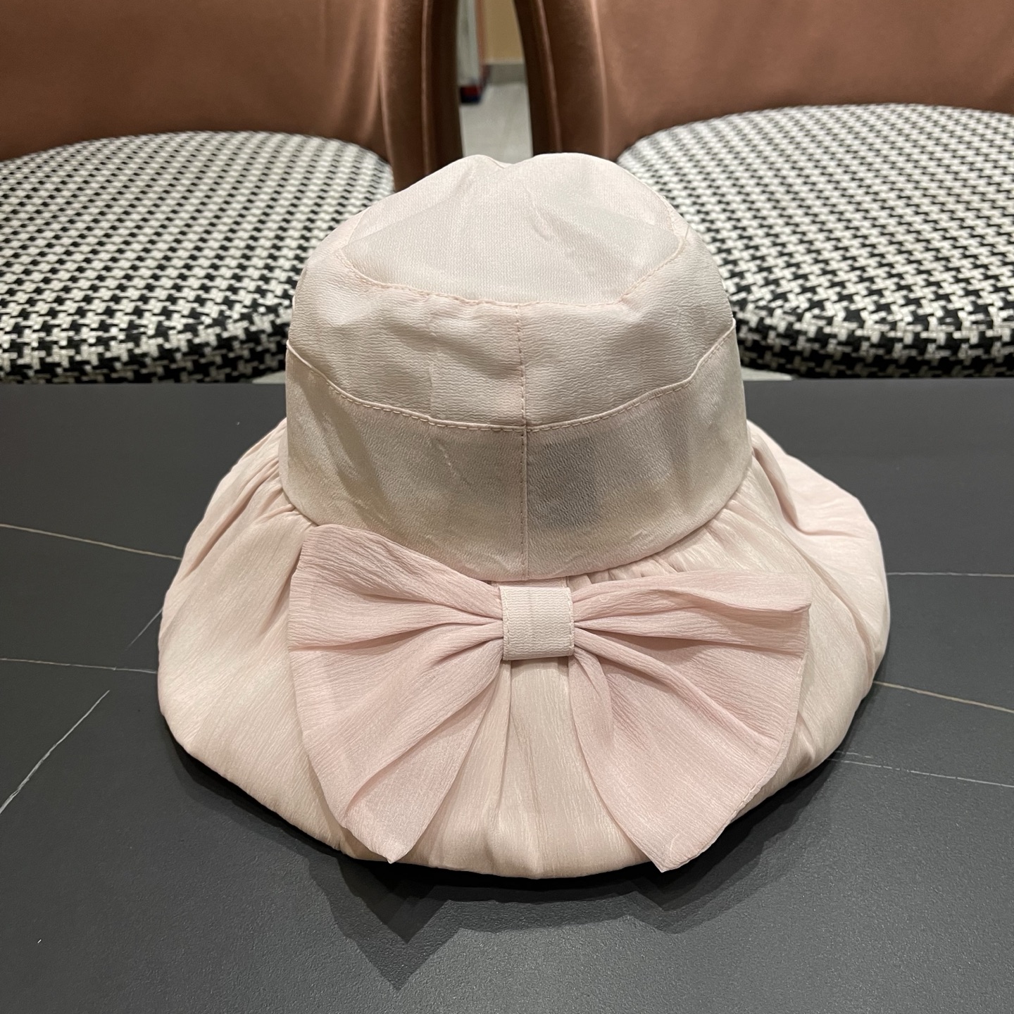 balenciaga 巴黎世家 新款遮阳帽子女士大帽檐渔夫帽户外防紫外线防晒帽