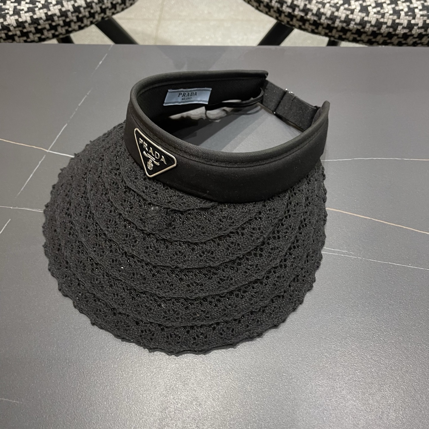 PRADA普拉达 夏季蕾丝遮阳帽子女款2026新款海边沙滩大檐发箍百搭防晒帽空顶帽