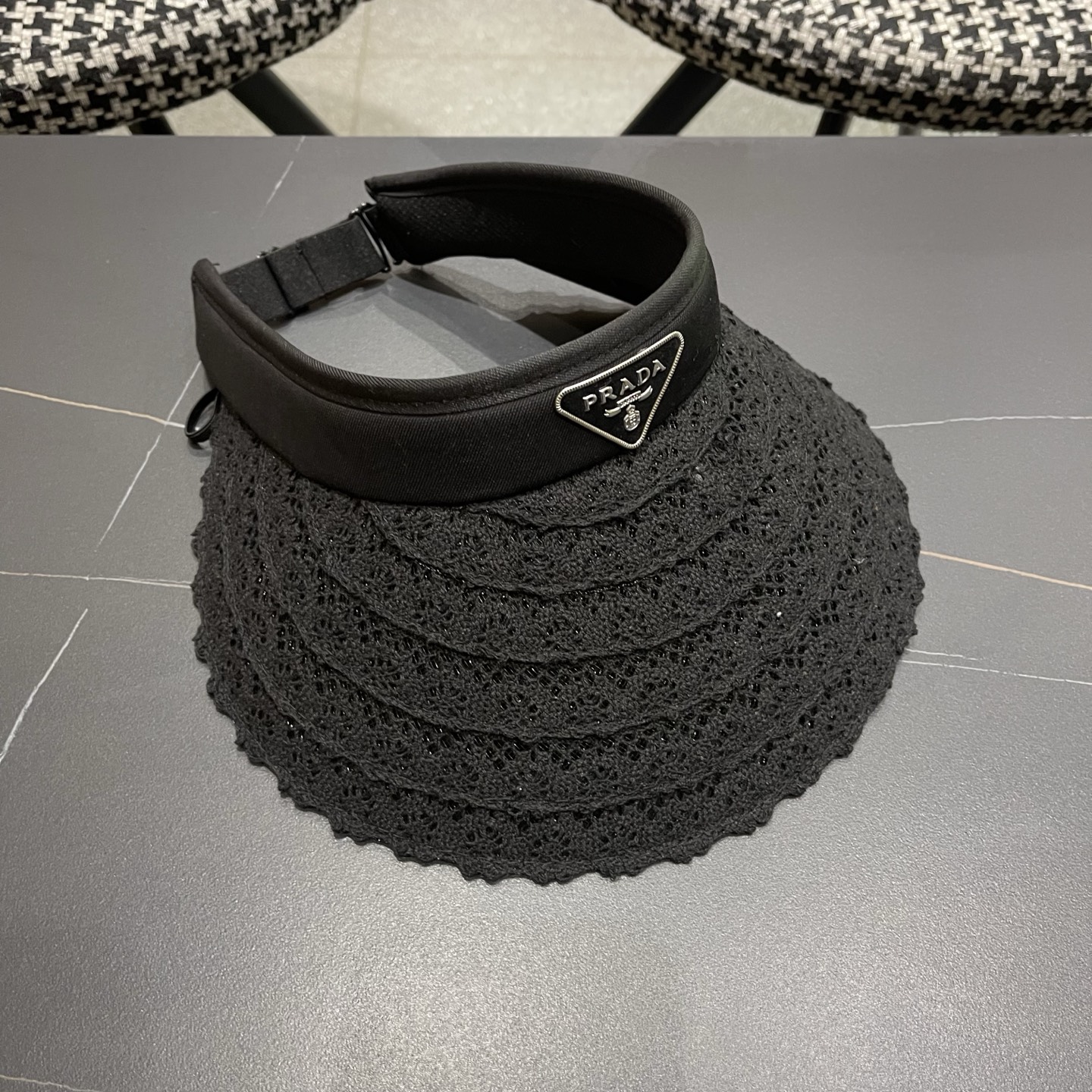 PRADA普拉达 夏季蕾丝遮阳帽子女款2026新款海边沙滩大檐发箍百搭防晒帽空顶帽