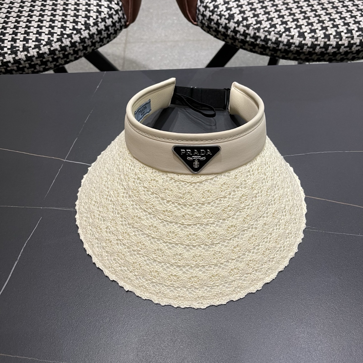 PRADA普拉达 夏季蕾丝遮阳帽子女款2026新款海边沙滩大檐发箍百搭防晒帽空顶帽