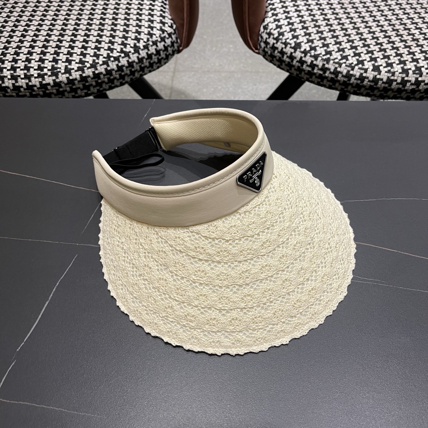 PRADA普拉达 夏季蕾丝遮阳帽子女款2026新款海边沙滩大檐发箍百搭防晒帽空顶帽