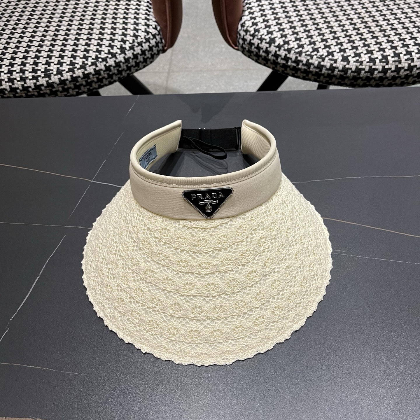 PRADA普拉达 夏季蕾丝遮阳帽子女款2026新款海边沙滩大檐发箍百搭防晒帽空顶帽