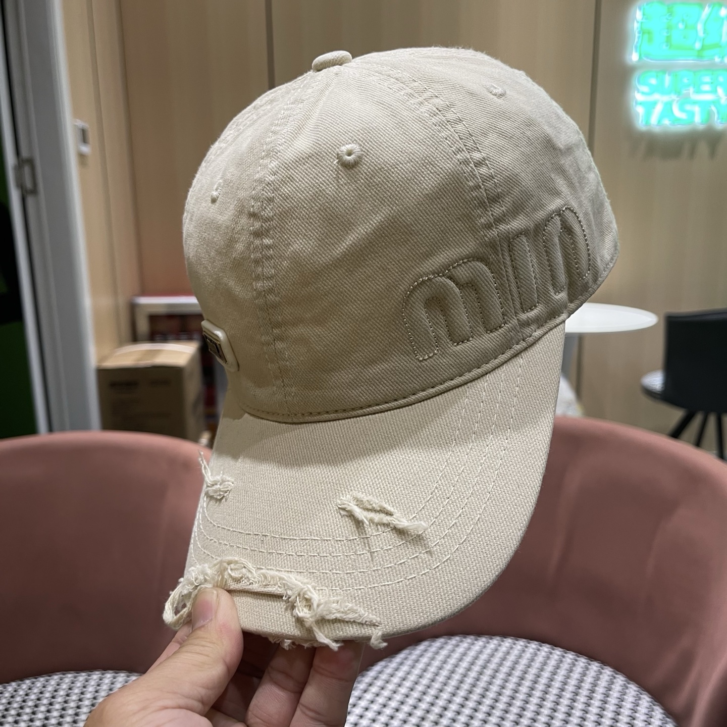 谬谬miumiu 原单春夏新款棒球帽，正品开模订制，原版做工细致质量超赞！
