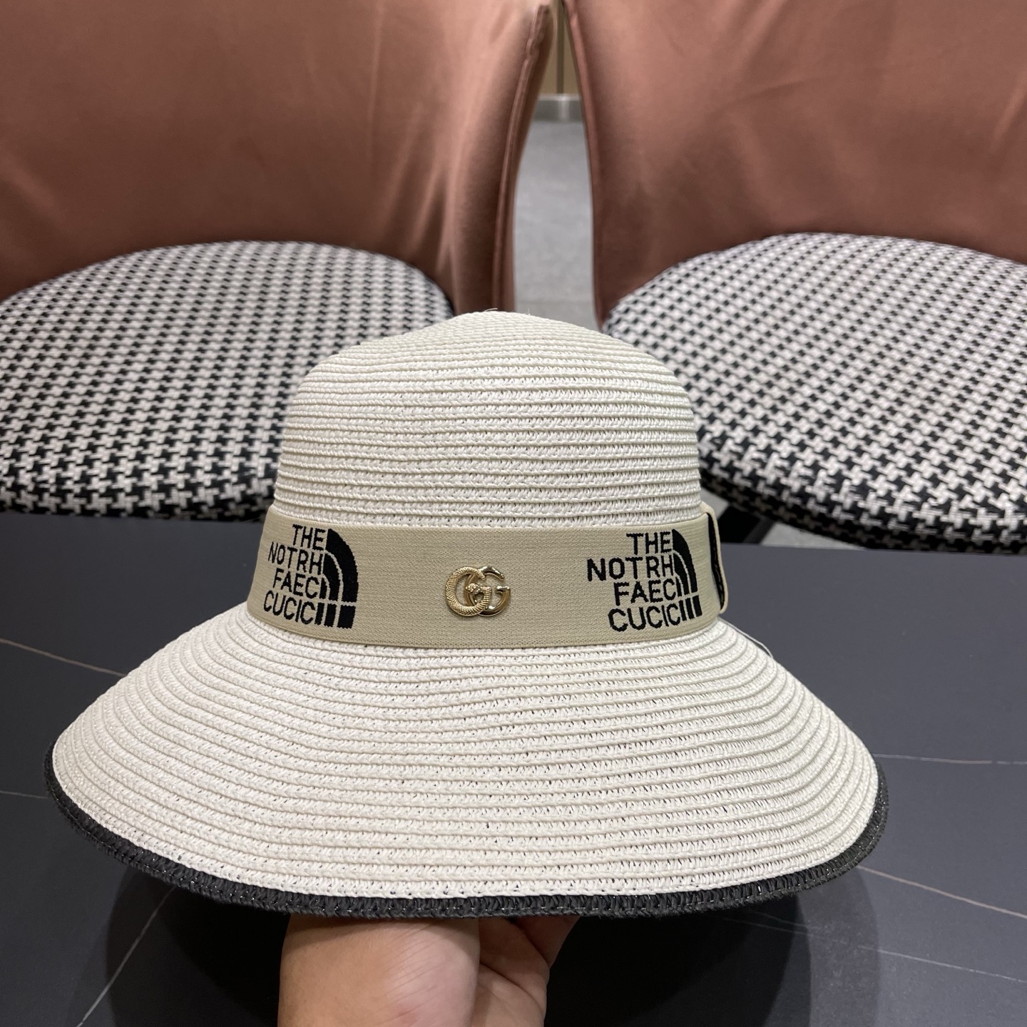 gucci古奇海边沙滩帽子女夏季出游防晒草帽户外大沿遮阳帽百搭盆帽