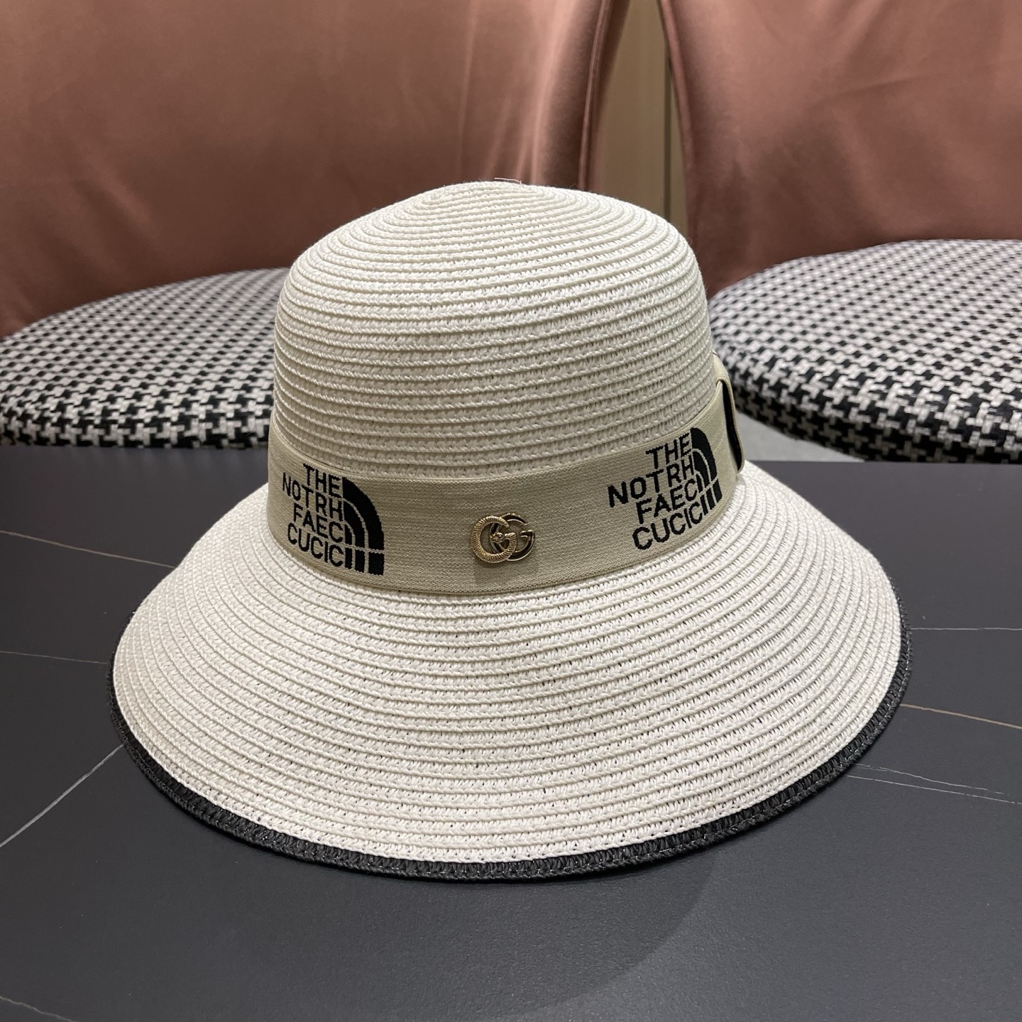 gucci古奇海边沙滩帽子女夏季出游防晒草帽户外大沿遮阳帽百搭盆帽