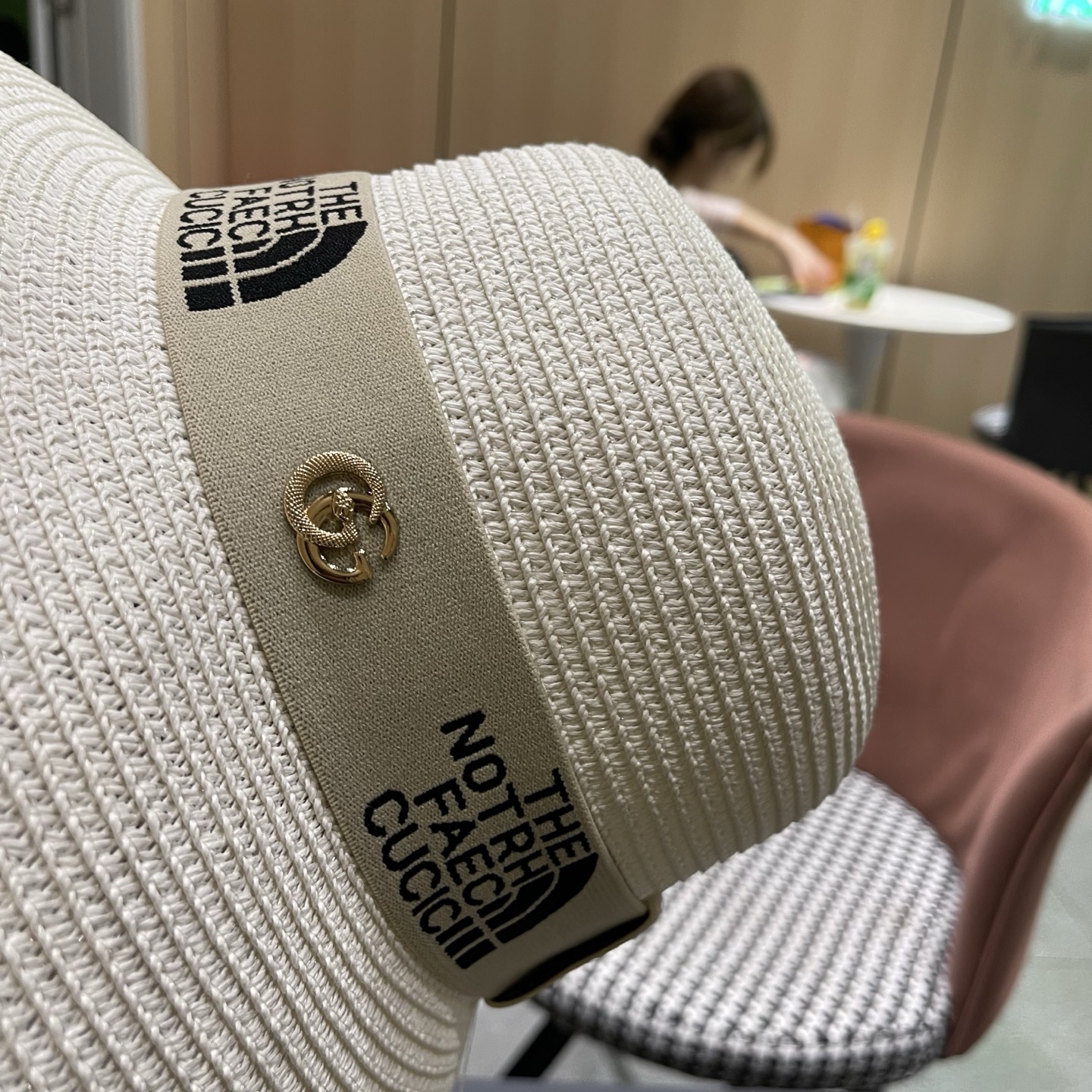 gucci古奇海边沙滩帽子女夏季出游防晒草帽户外大沿遮阳帽百搭盆帽