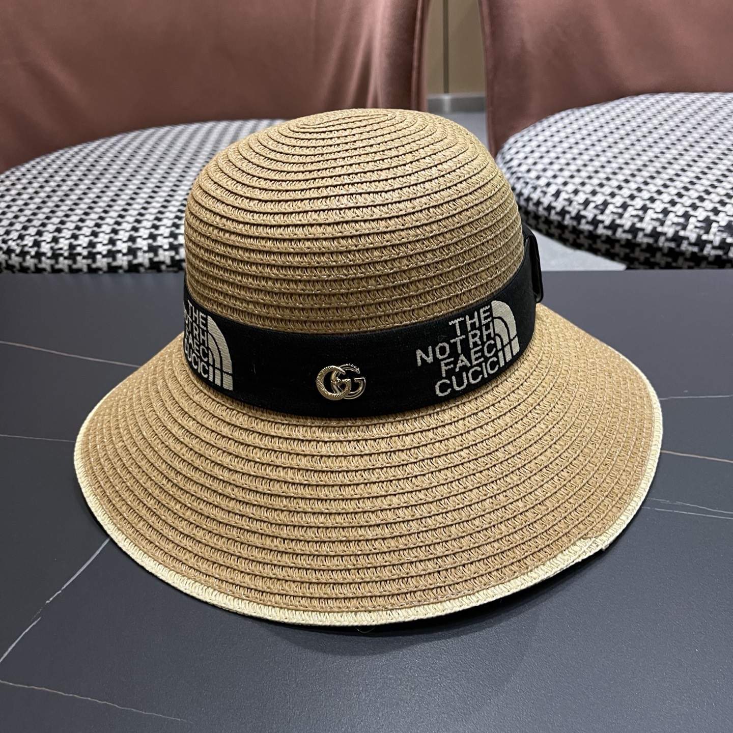 gucci古奇海边沙滩帽子女夏季出游防晒草帽户外大沿遮阳帽百搭盆帽