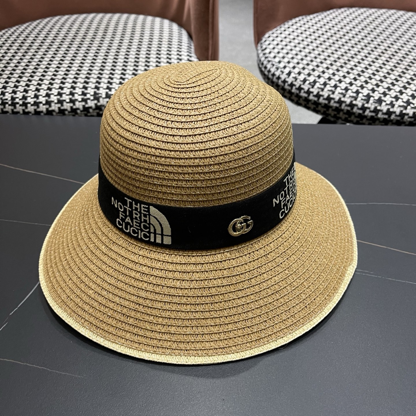 gucci古奇海边沙滩帽子女夏季出游防晒草帽户外大沿遮阳帽百搭盆帽