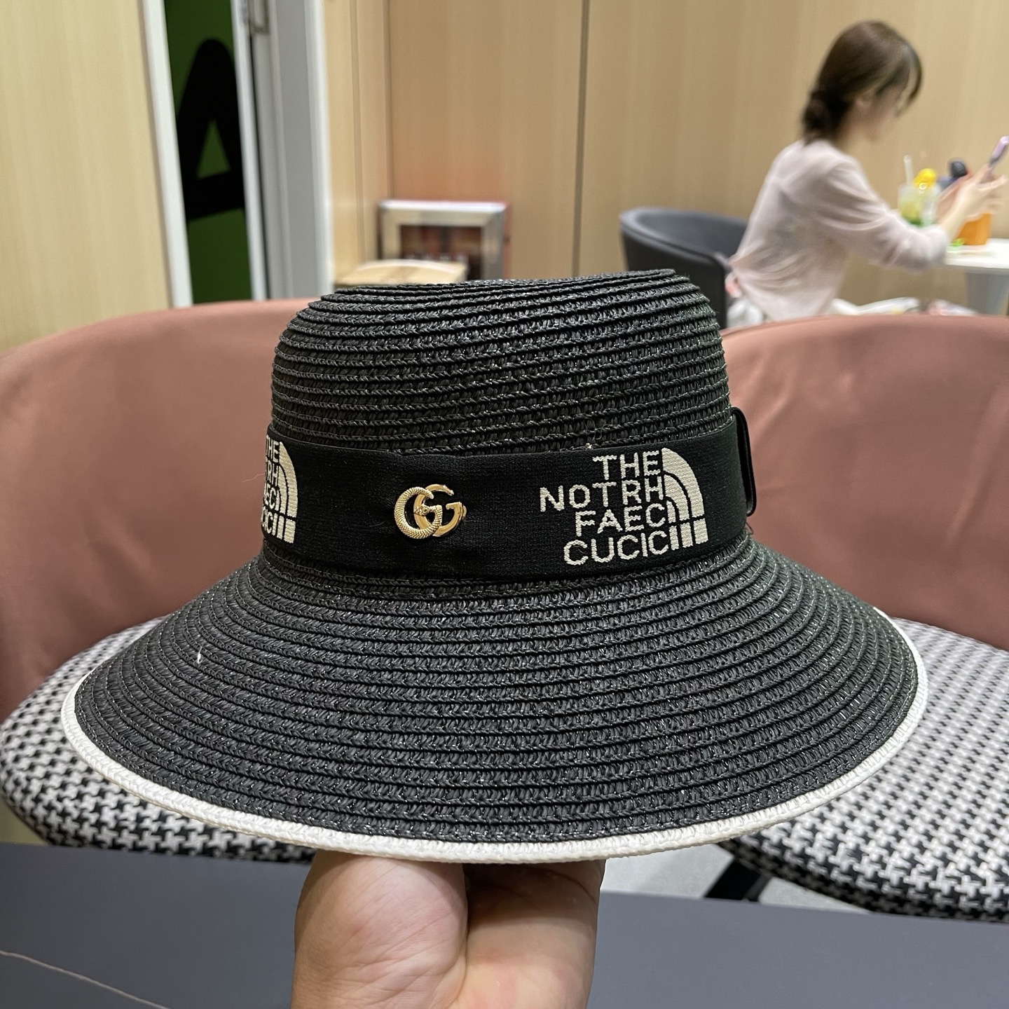 gucci古奇海边沙滩帽子女夏季出游防晒草帽户外大沿遮阳帽百搭盆帽