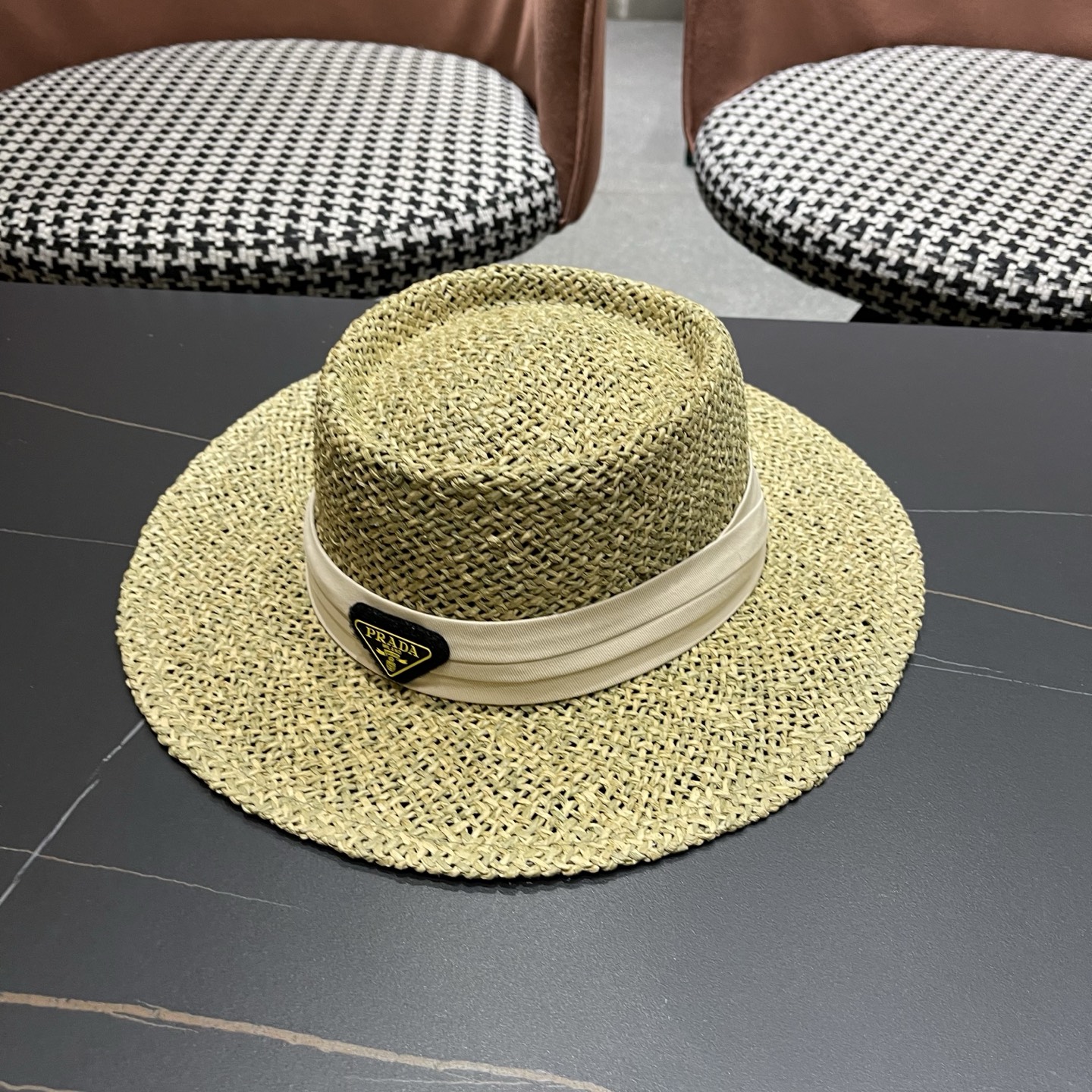 普拉达PRADA 法式复古草帽海边度假风遮阳帽老钱风帽子女款防晒大帽檐夏大头围