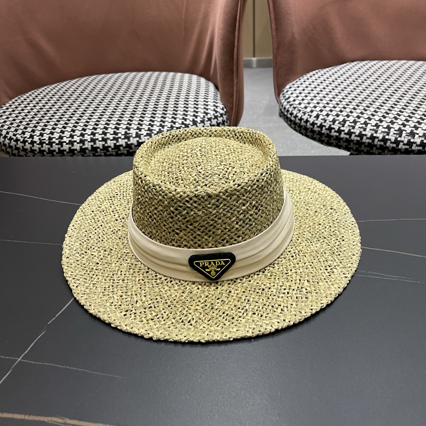 普拉达PRADA 法式复古草帽海边度假风遮阳帽老钱风帽子女款防晒大帽檐夏大头围