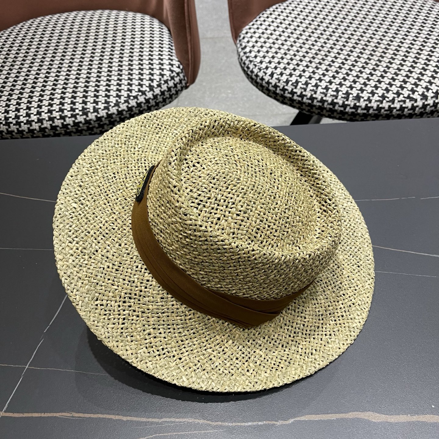 普拉达PRADA 法式复古草帽海边度假风遮阳帽老钱风帽子女款防晒大帽檐夏大头围