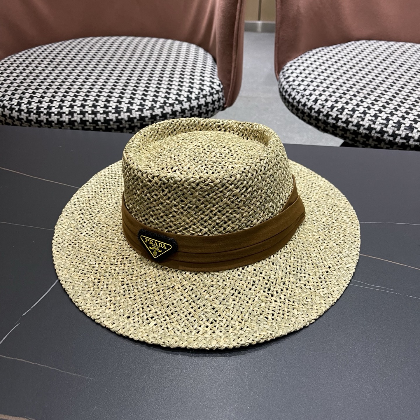 普拉达PRADA 法式复古草帽海边度假风遮阳帽老钱风帽子女款防晒大帽檐夏大头围