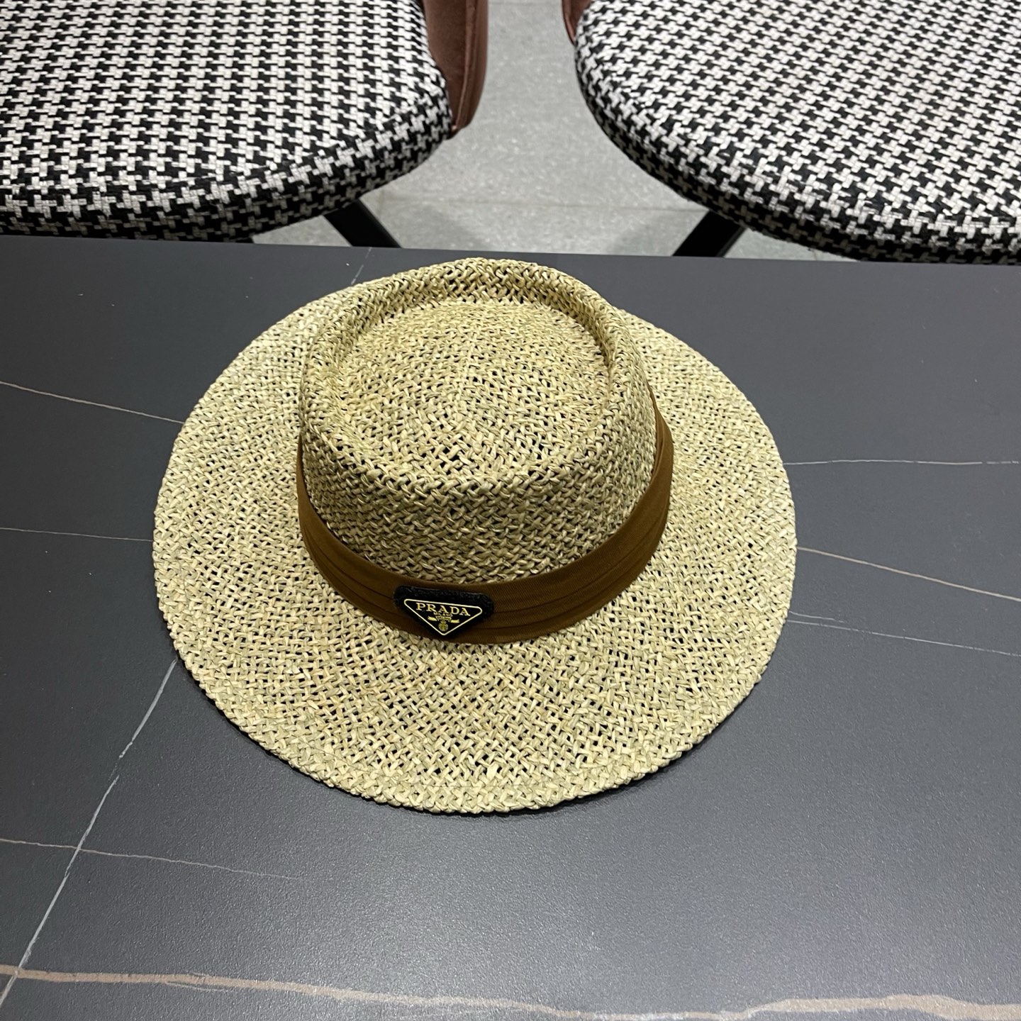 普拉达PRADA 法式复古草帽海边度假风遮阳帽老钱风帽子女款防晒大帽檐夏大头围