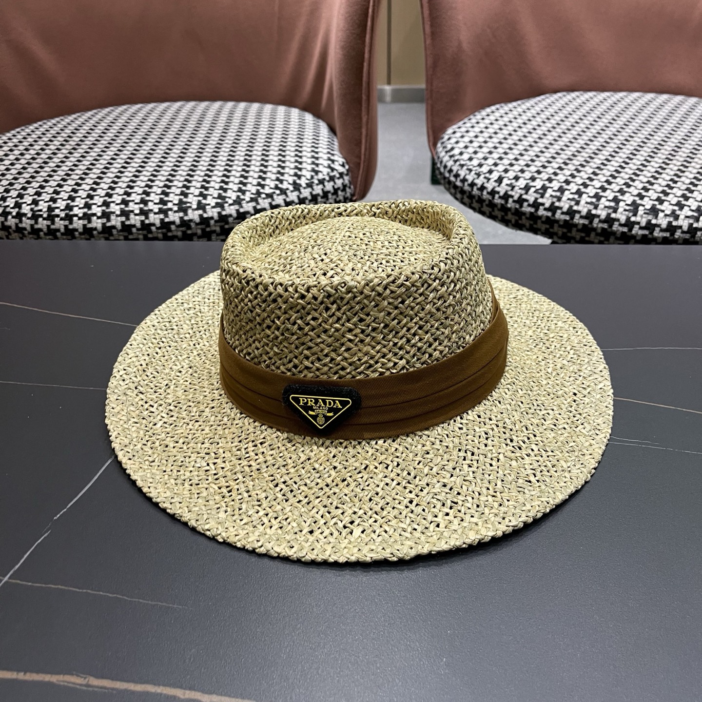 普拉达PRADA 法式复古草帽海边度假风遮阳帽老钱风帽子女款防晒大帽檐夏大头围