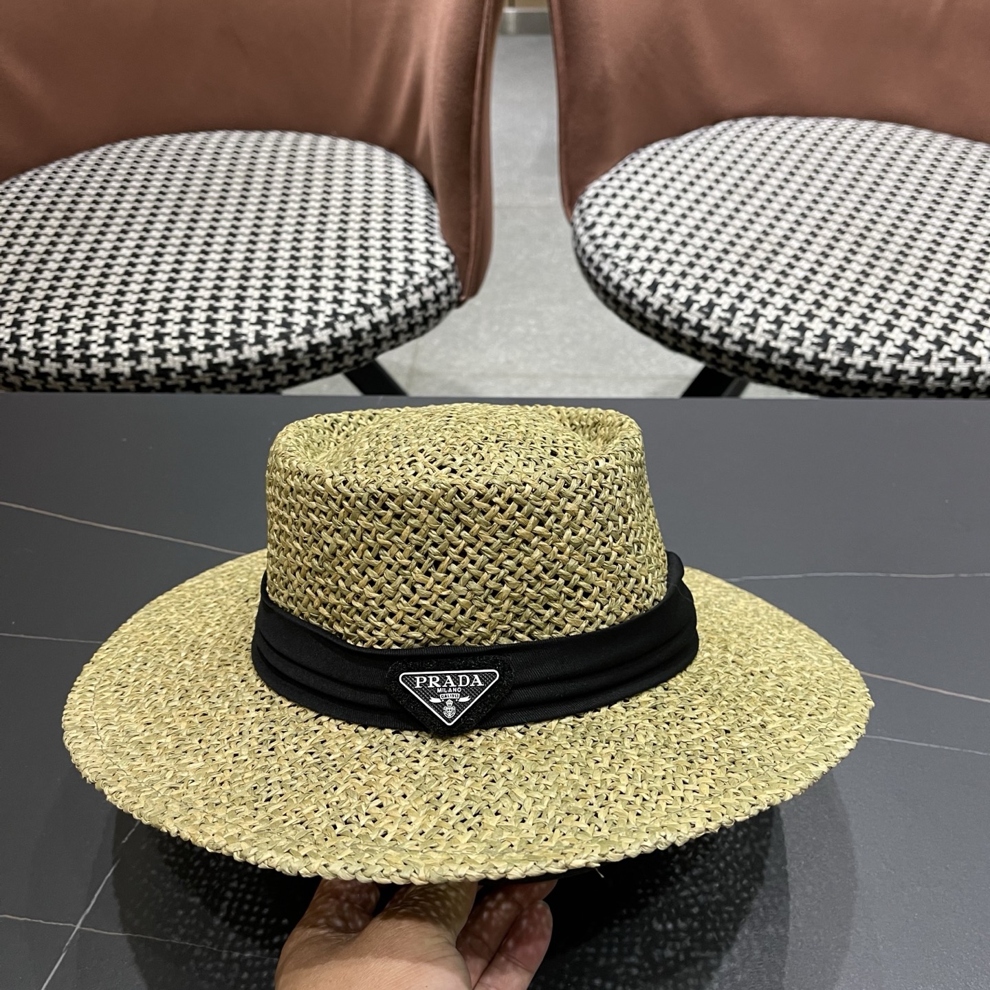 普拉达PRADA 法式复古草帽海边度假风遮阳帽老钱风帽子女款防晒大帽檐夏大头围