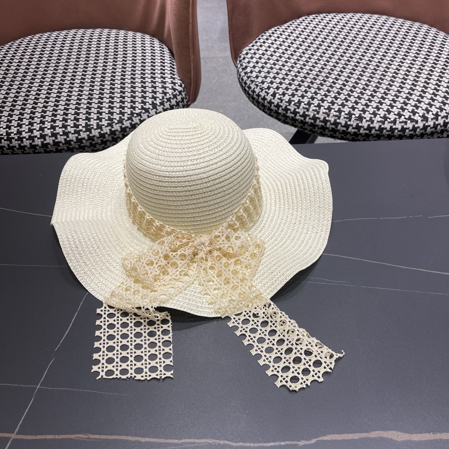 LV路易威登 夏天蝴蝶结遮阳帽女 海边沙滩度假防晒帽户外大檐太阳帽甜美草帽