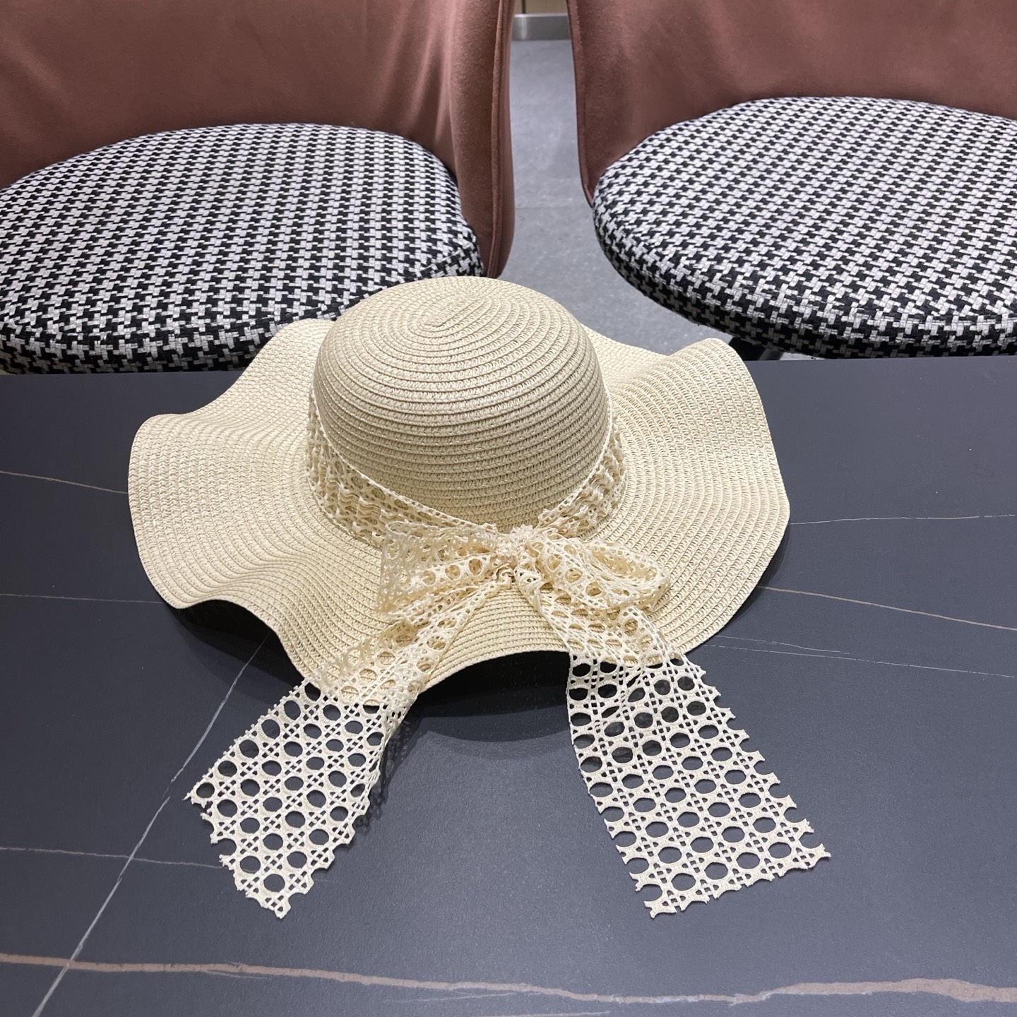 LV路易威登 夏天蝴蝶结遮阳帽女 海边沙滩度假防晒帽户外大檐太阳帽甜美草帽