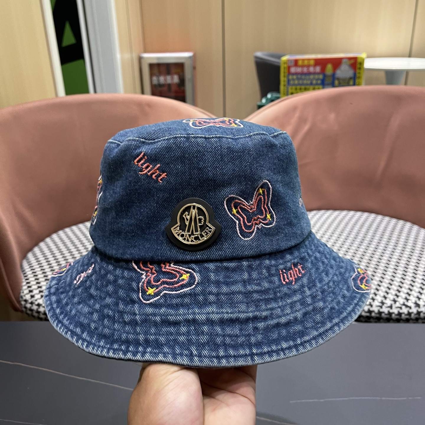 Moncler蒙口新款牛仔渔夫帽，经典流行款，质量超赞，