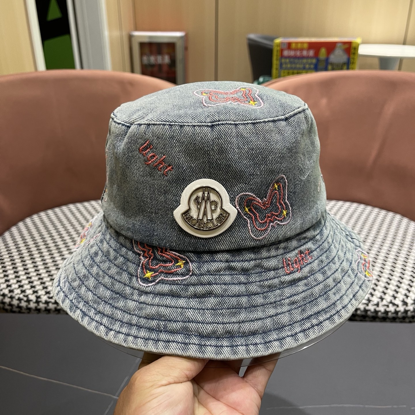 Moncler蒙口新款牛仔渔夫帽，经典流行款，质量超赞，