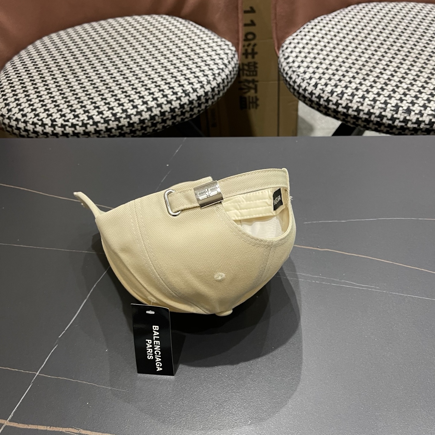 Balenciaga（巴黎世家）新款原单棒球帽， 专柜1:1开模订制，轻盈透气，简洁大方！基础头围56，