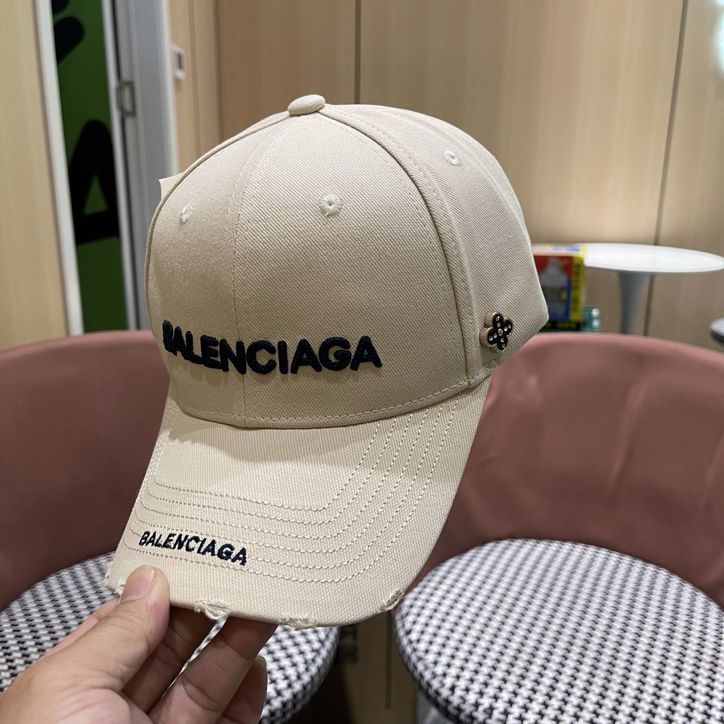 Balenciaga（巴黎世家）新款原单棒球帽， 专柜1:1开模订制，轻盈透气，简洁大方！基础头围56，