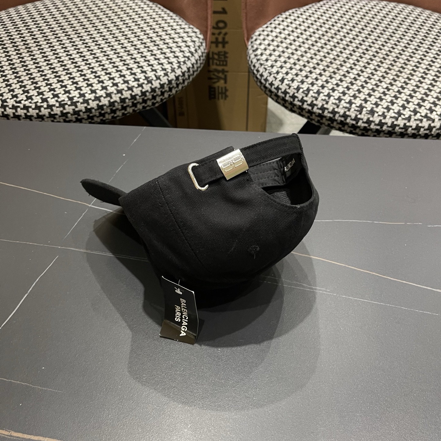 Balenciaga（巴黎世家）新款原单棒球帽， 专柜1:1开模订制，轻盈透气，简洁大方！基础头围56，