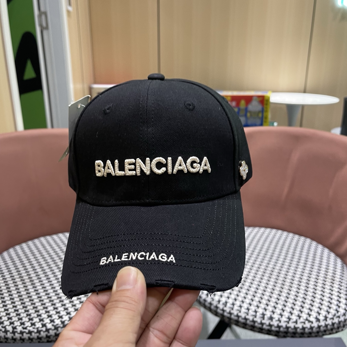 Balenciaga（巴黎世家）新款原单棒球帽， 专柜1:1开模订制，轻盈透气，简洁大方！基础头围56，
