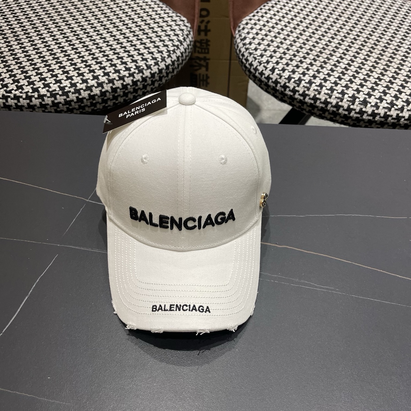 Balenciaga（巴黎世家）新款原单棒球帽， 专柜1:1开模订制，轻盈透气，简洁大方！基础头围56，