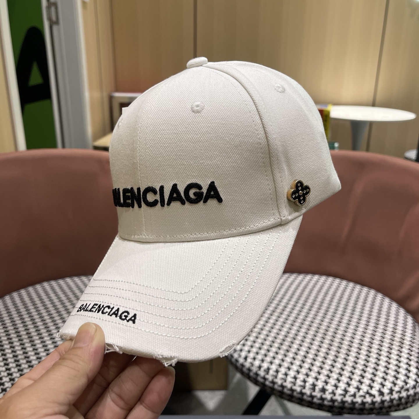 Balenciaga（巴黎世家）新款原单棒球帽， 专柜1:1开模订制，轻盈透气，简洁大方！基础头围56，
