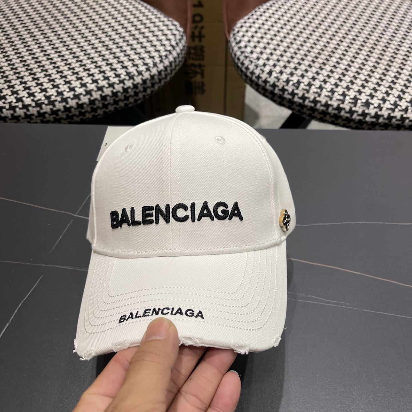Balenciaga（巴黎世家）新款原单棒球帽， 专柜1:1开模订制，轻盈透气，简洁大方！基础头围56，