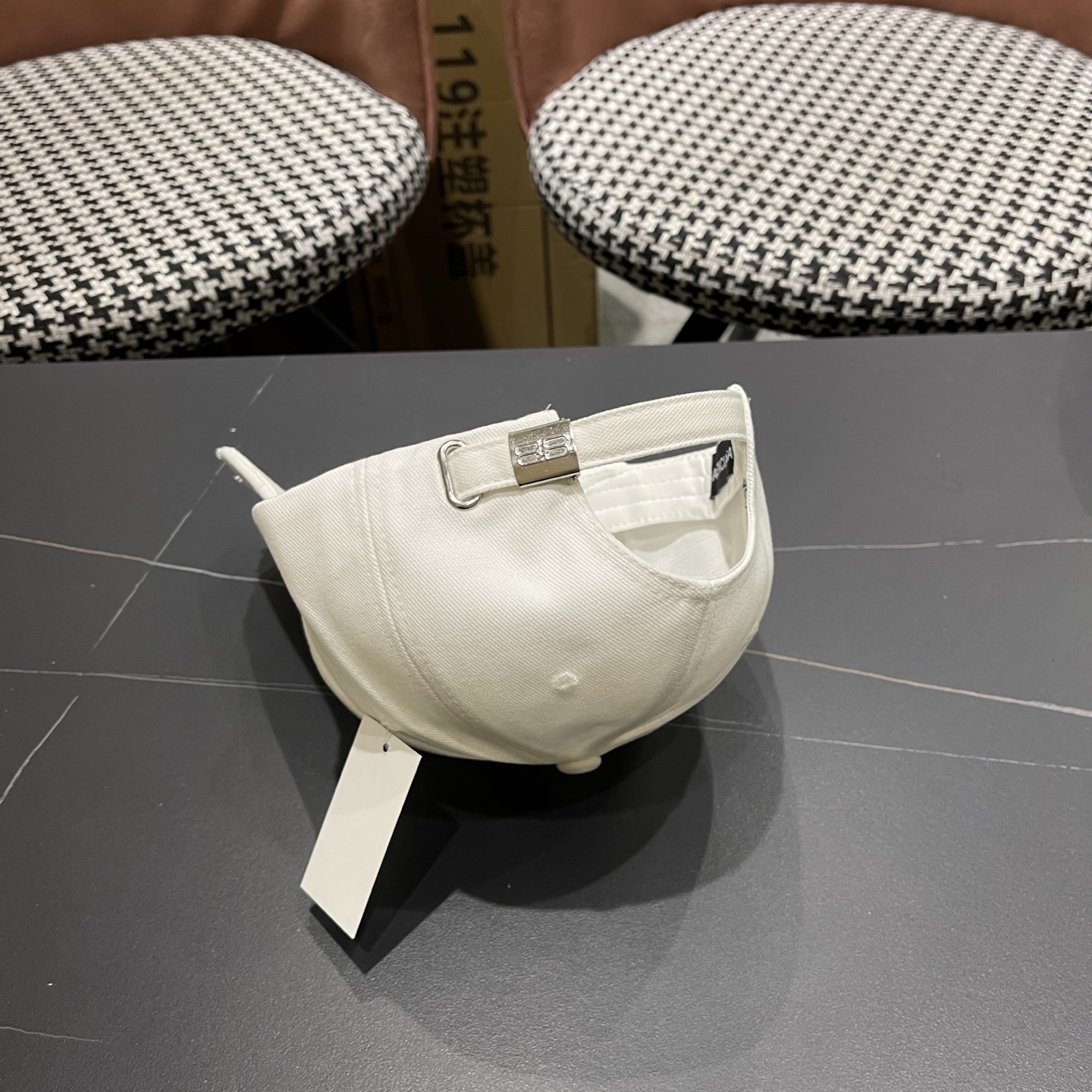 Balenciaga（巴黎世家）新款原单棒球帽， 专柜1:1开模订制，轻盈透气，简洁大方！基础头围56，